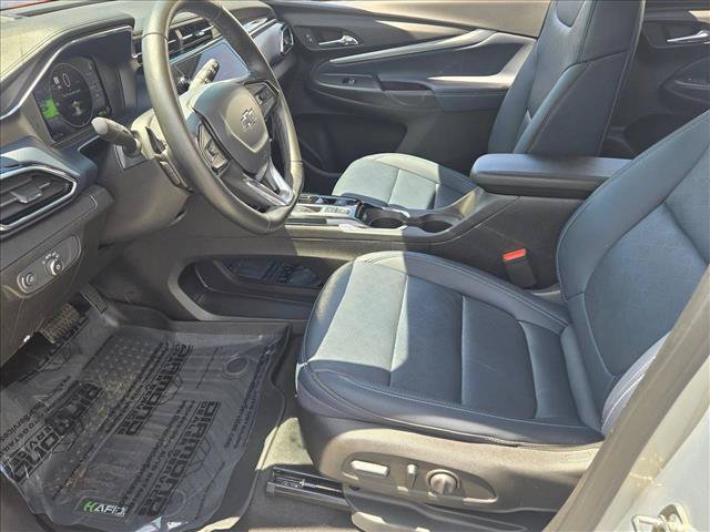 Used 2023 Chevrolet Bolt EUV Premier w/ Sun & Sound Package FWD image 15