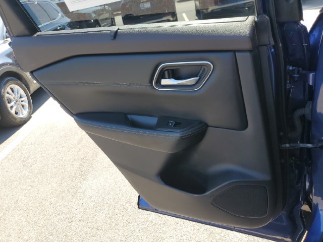 Used 2021 Nissan Rogue SL FWD image 19