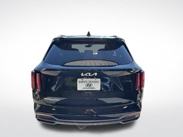 Used 2023 Kia Sorento S w/ Panoramic Sunroof Package FWD image 4