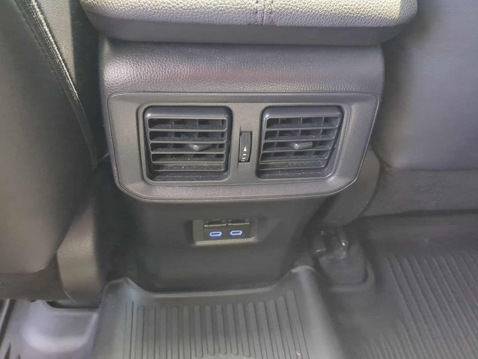 Used 2022 Toyota RAV4 XSE AWD/4WD image 21