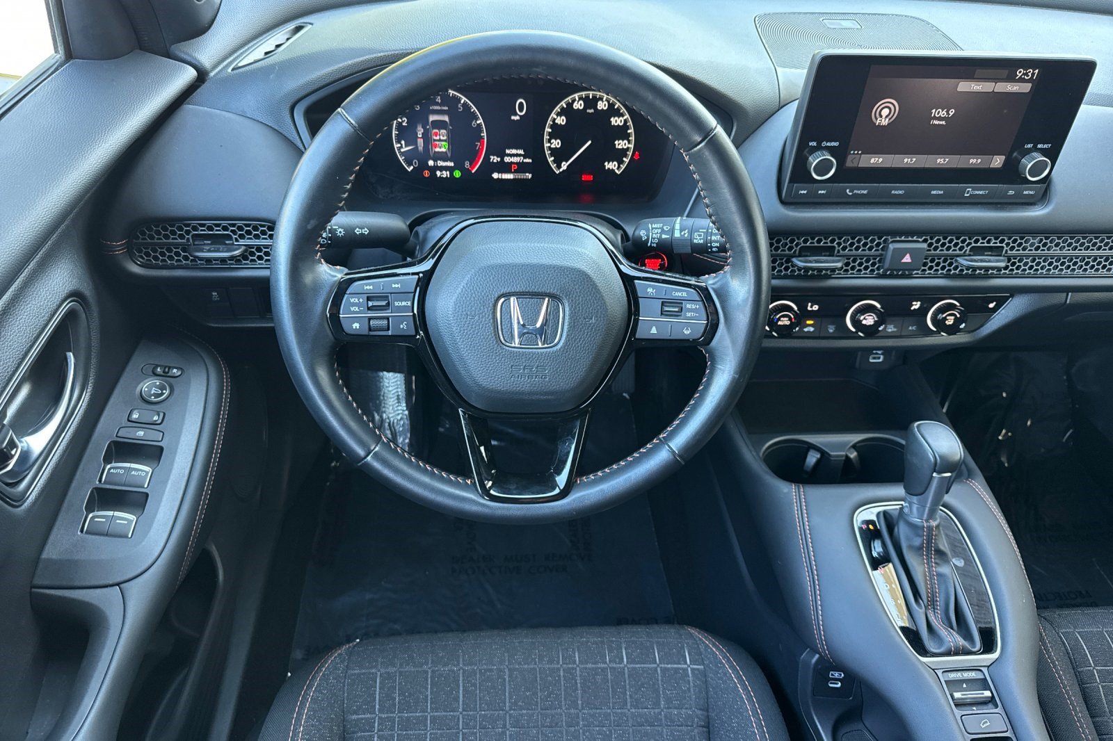 Used 2025 Honda HR-V Sport image 30