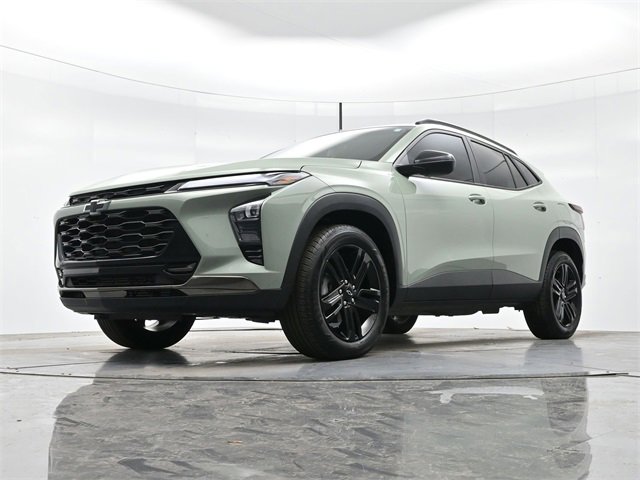 Used 2025 Chevrolet Trax ACTIV w/ Sunroof Package image 27