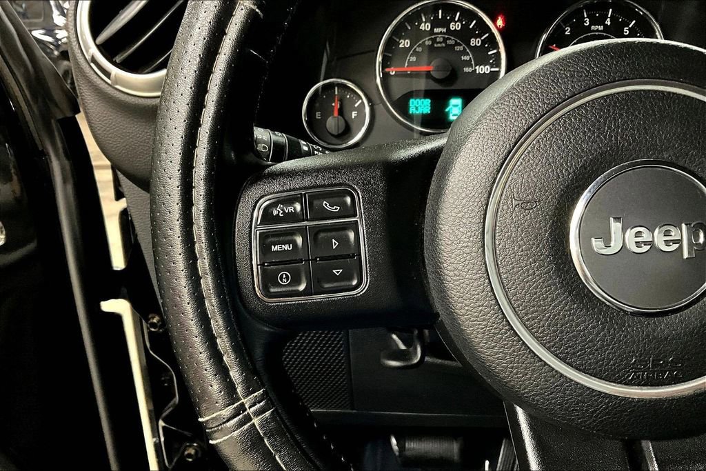 Used 2012 Jeep Wrangler Sahara w/ Connectivity Group image 10