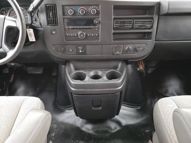Used 2015 Chevrolet Express 2500 RWD image 13