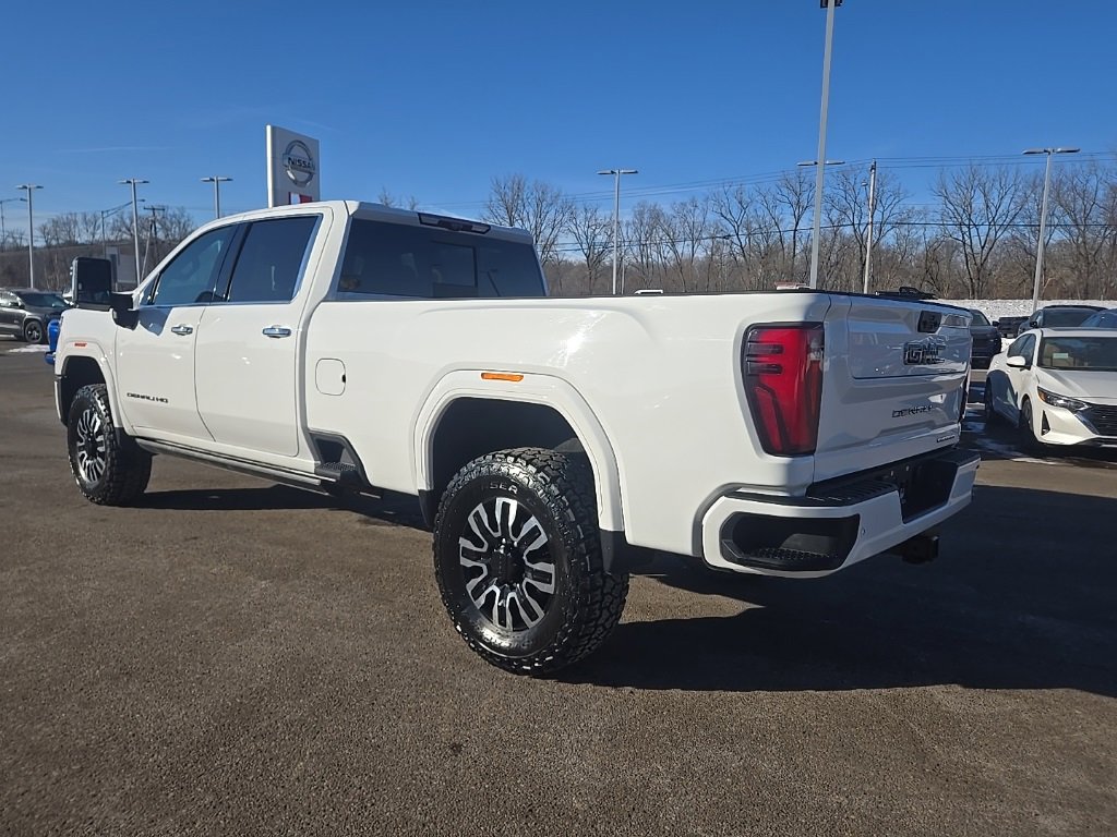 Used 2024 GMC Sierra 3500 Denali Ultimate image 6