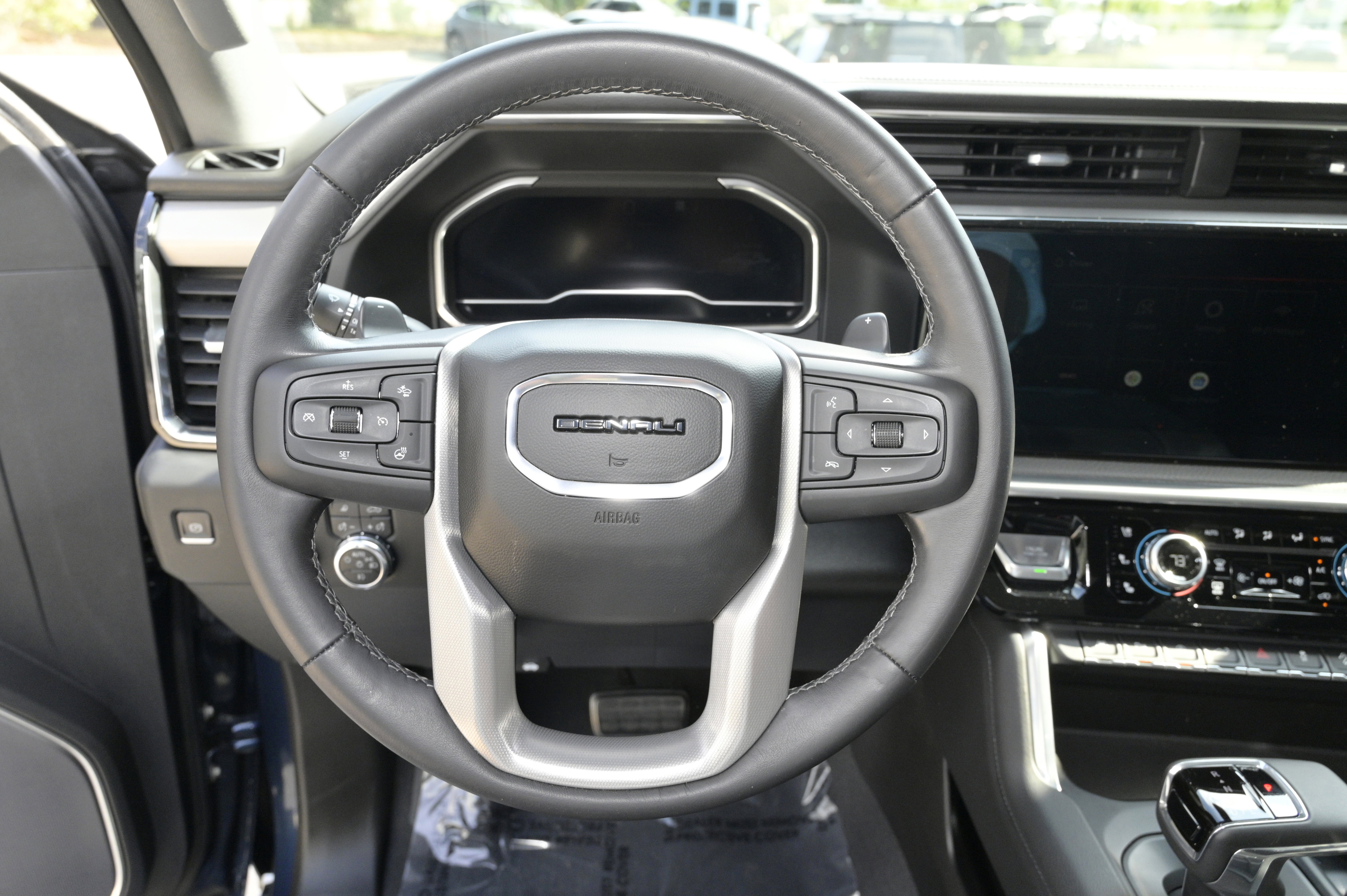 Used 2023 GMC Sierra 1500 Denali w/ Denali Reserve Package image 23