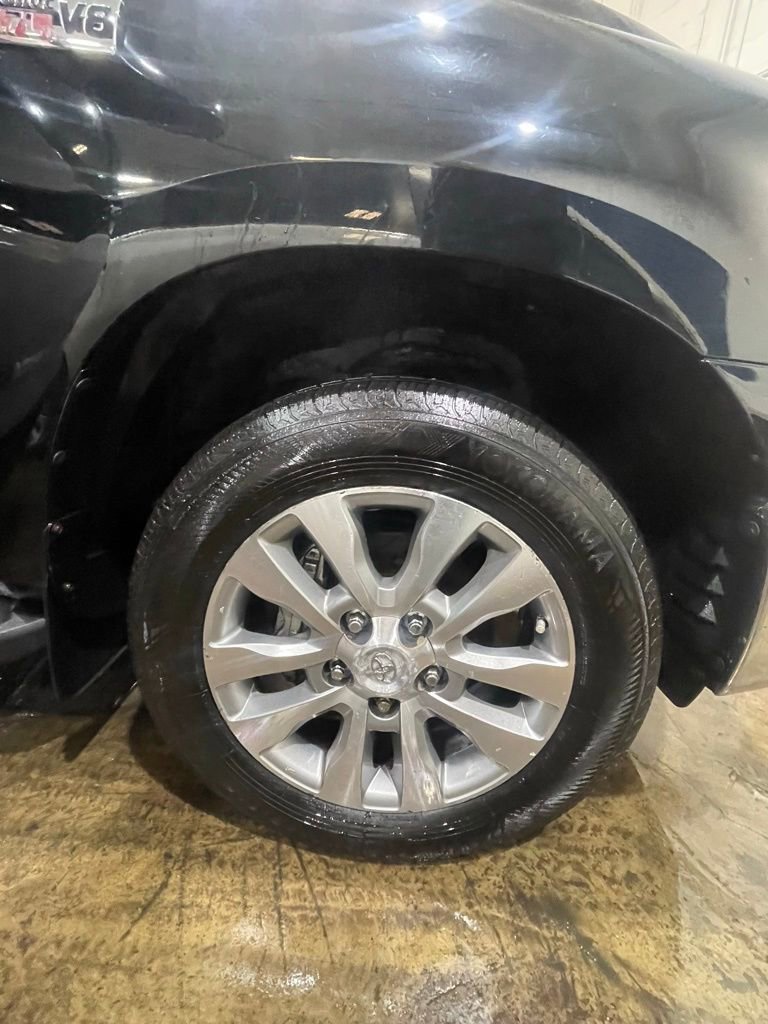 Used 2013 Toyota Tundra Platinum image 38