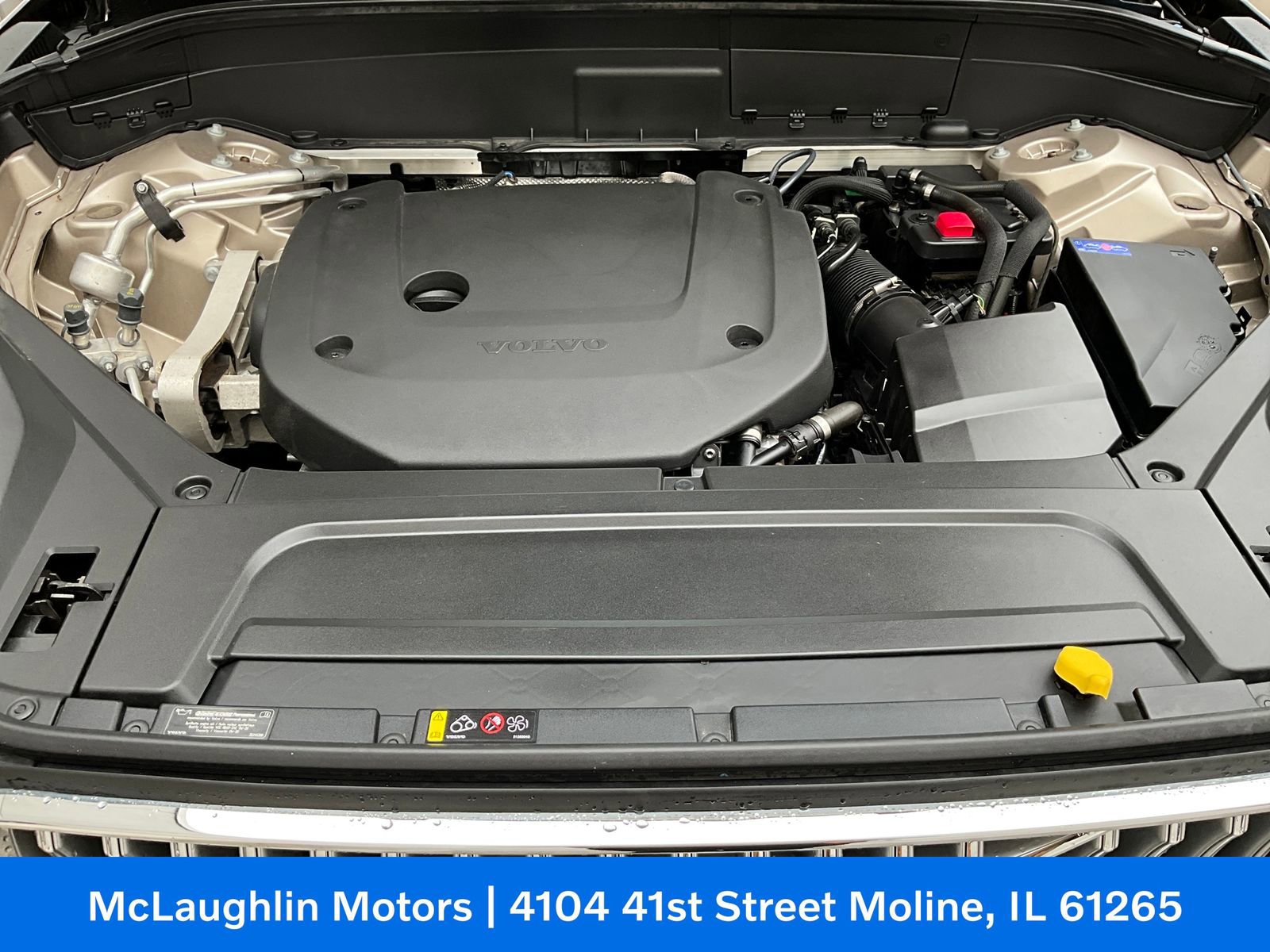 Certified 2023 Volvo XC90 B6 Ultimate w/ Protection Package Premier image 17