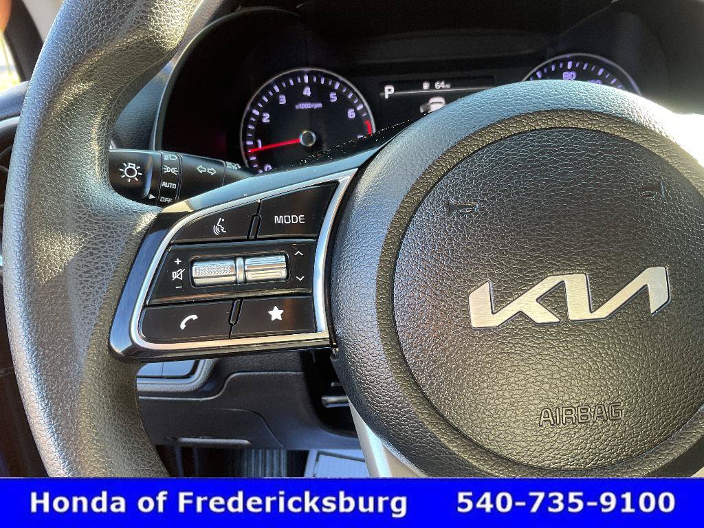Used 2023 Kia Forte LXS w/ LXS Technology Package FWD image 28