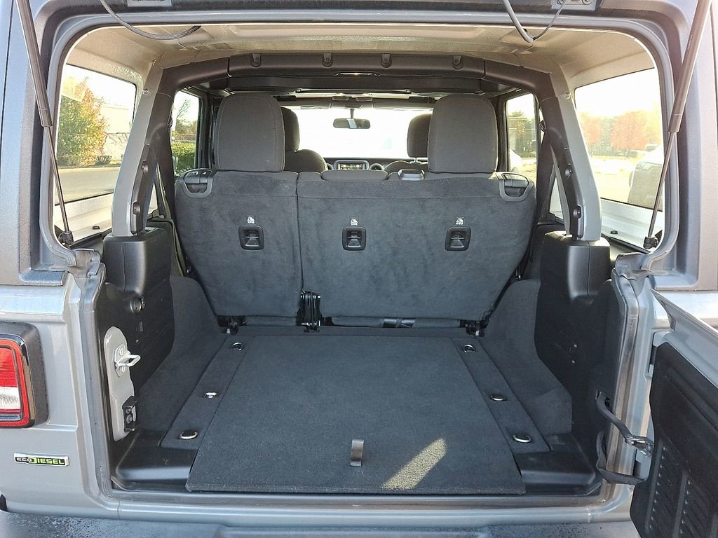 Used 2021 Jeep Wrangler Unlimited Sport image 31