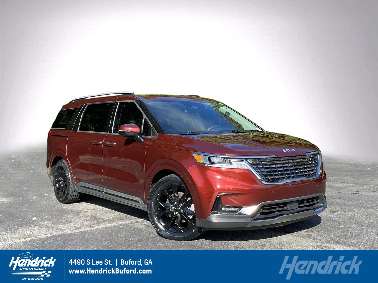 Used 2023 Kia Carnival SX image 1