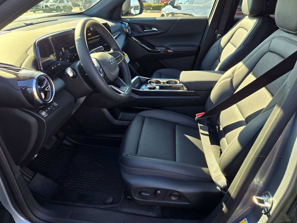 New 2026 Chevrolet Equinox LT w/ Convenience Package II image 15