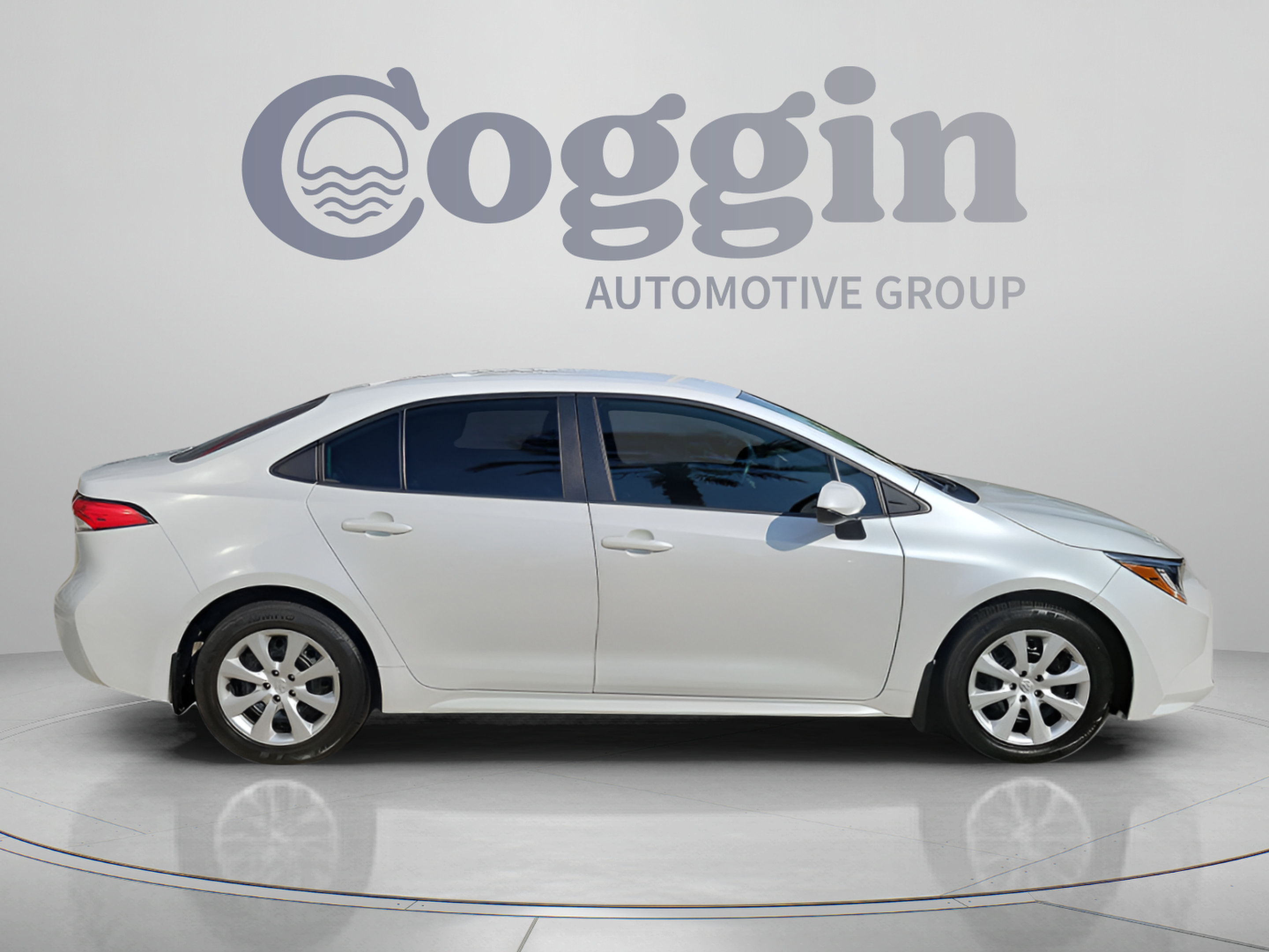 Used 2024 Toyota Corolla LE FWD image 7