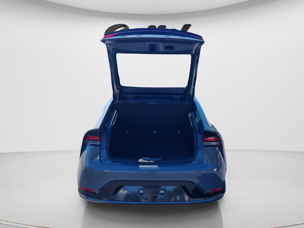 Used 2024 Toyota Prius XLE FWD image 12
