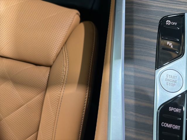 Used 2025 BMW X5 xDrive40i image 42