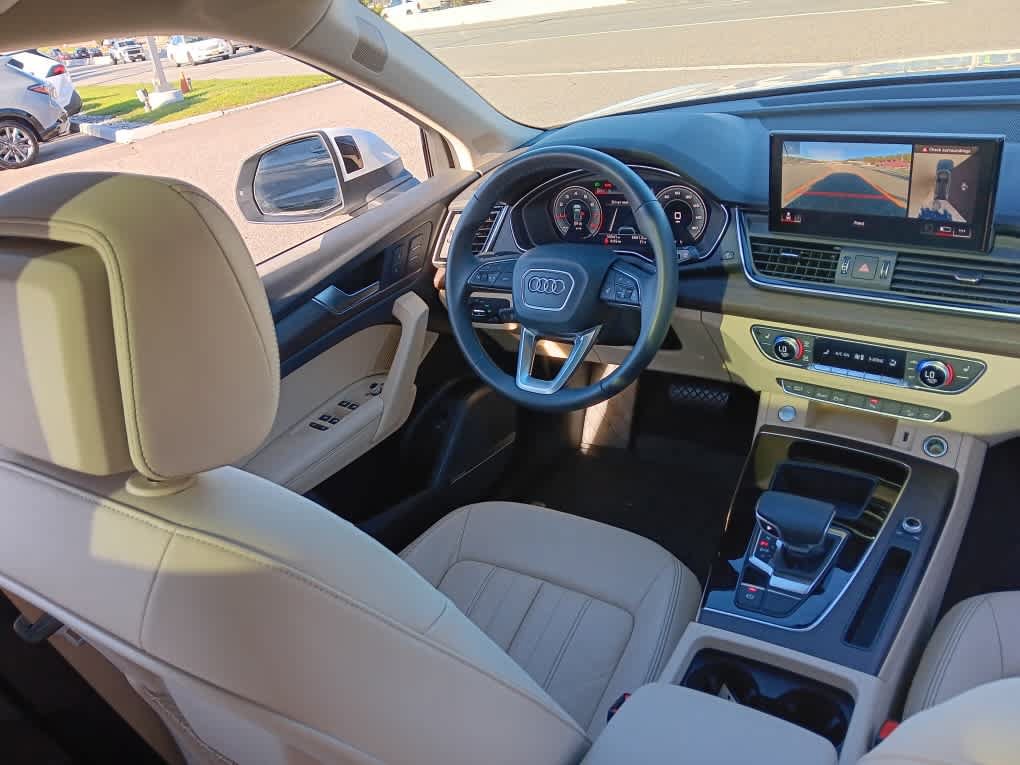 Used 2023 Audi Q5 2.0T Premium Plus w/ Premium Plus Package AWD/4WD image 16