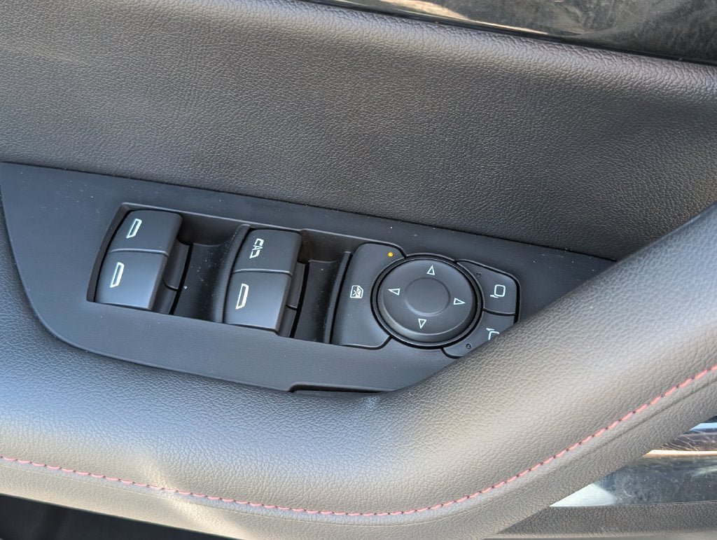 Certified 2023 Chevrolet Blazer RS w/ Driver Confidence II Package FWD image 18