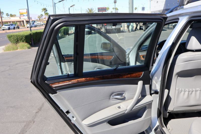 Used 2008 BMW 535xi Wagon w/ Premium Pkg image 20