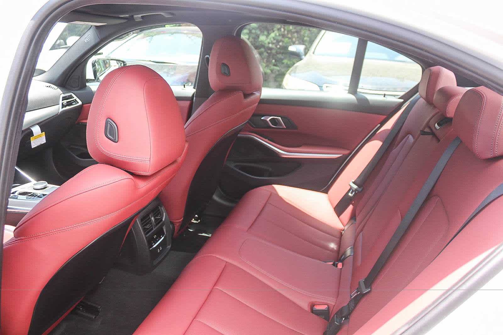 New 2026 BMW 330i Sedan w/ M Sport Package RWD image 17