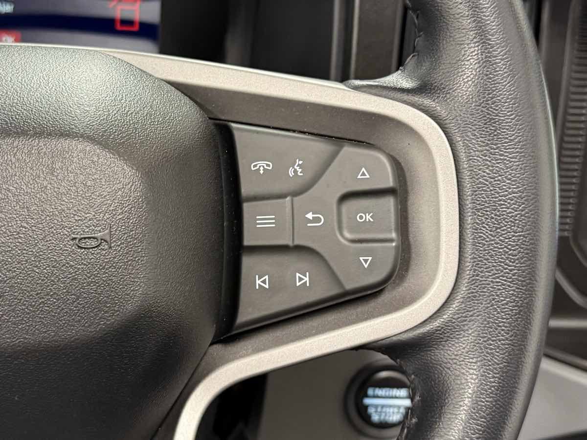 Used 2022 Ford Bronco Black Diamond image 21