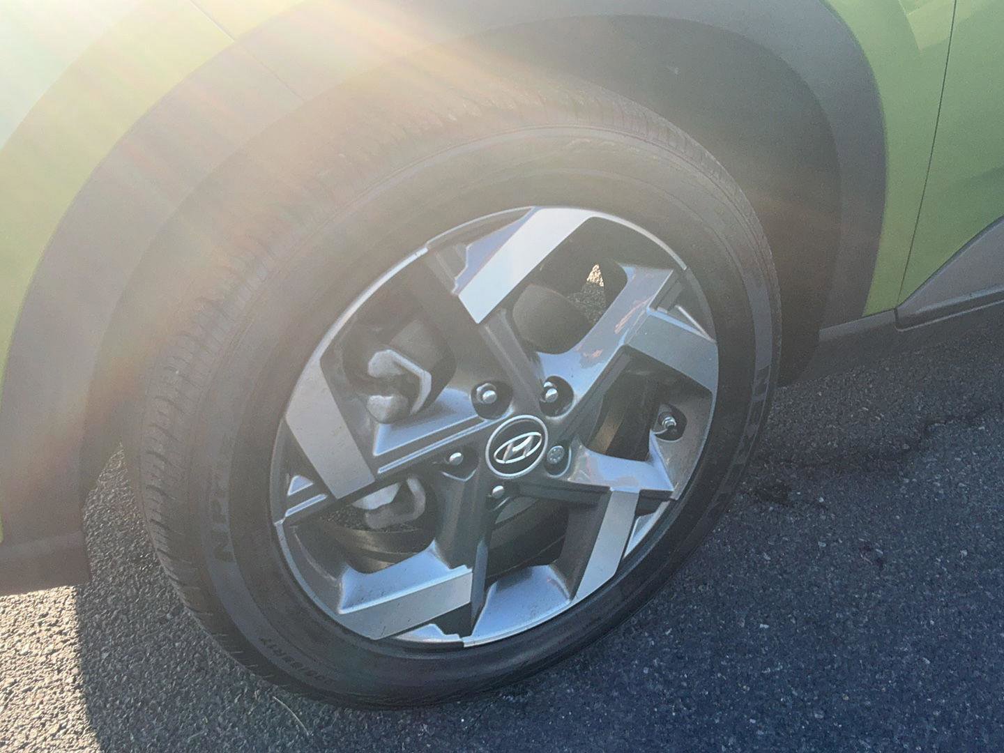 Certified 2024 Hyundai Venue SEL image 11