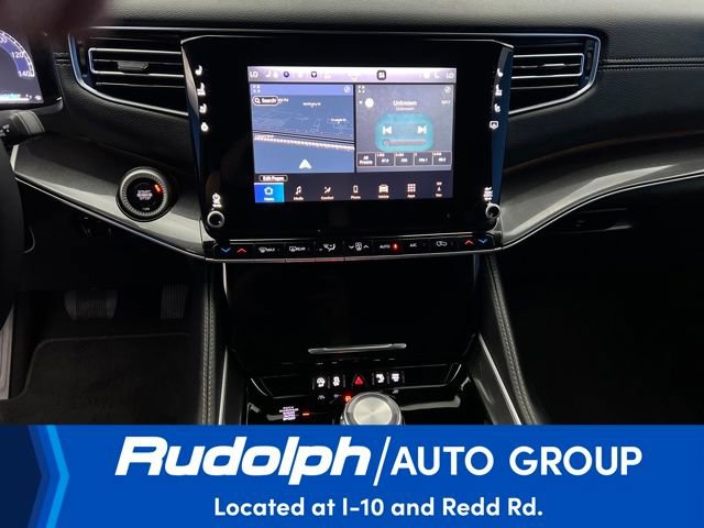 Used 2024 Jeep Wagoneer Base w/ HD Trailer Tow Package image 18