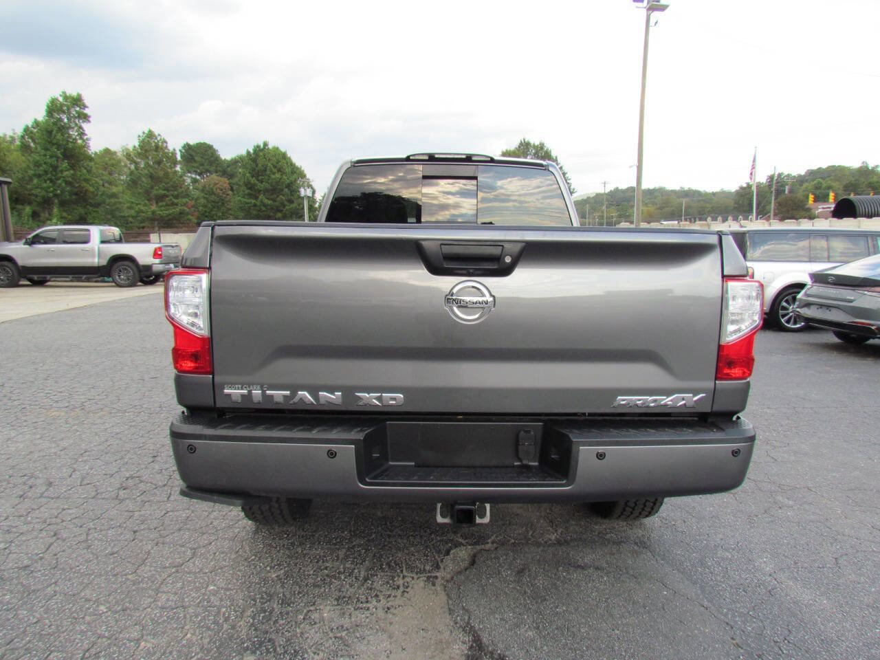 Used 2019 Nissan Titan PRO-4X w/ Pro-4x Convenience Package image 6