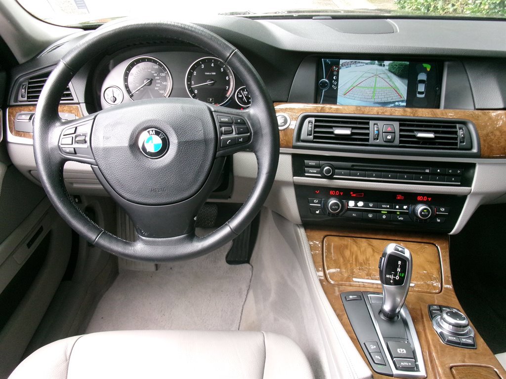 Used 2011 BMW 535i xDrive Sedan AWD/4WD image 19