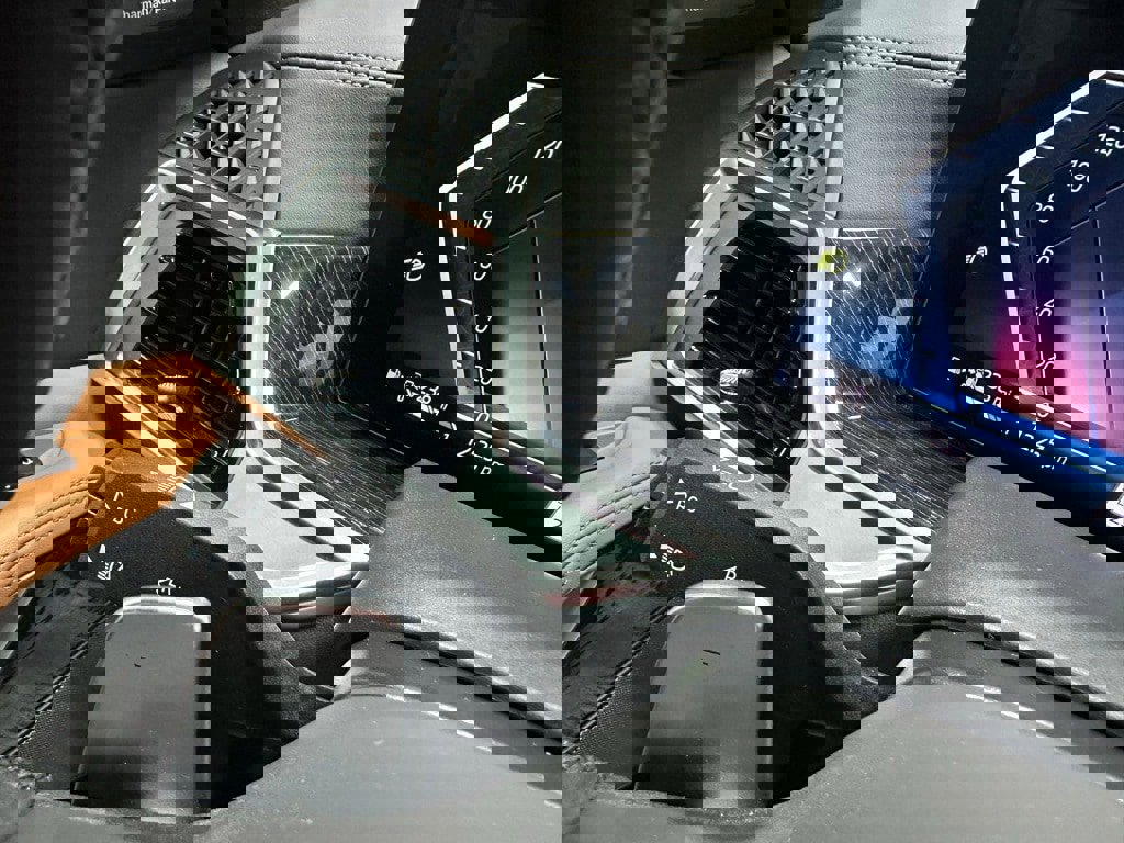 Used 2026 BMW X5 xDrive50e image 21