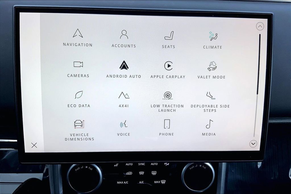 Used 2023 Land Rover Range Rover SE image 35