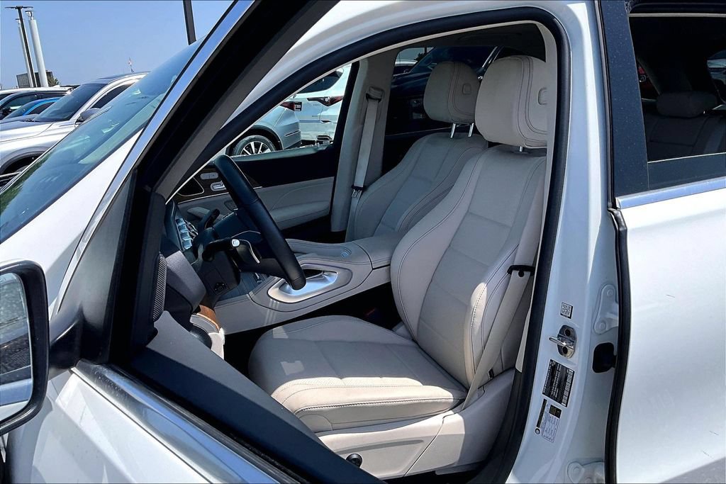 Used 2025 Mercedes-Benz GLE 350 4MATIC image 33