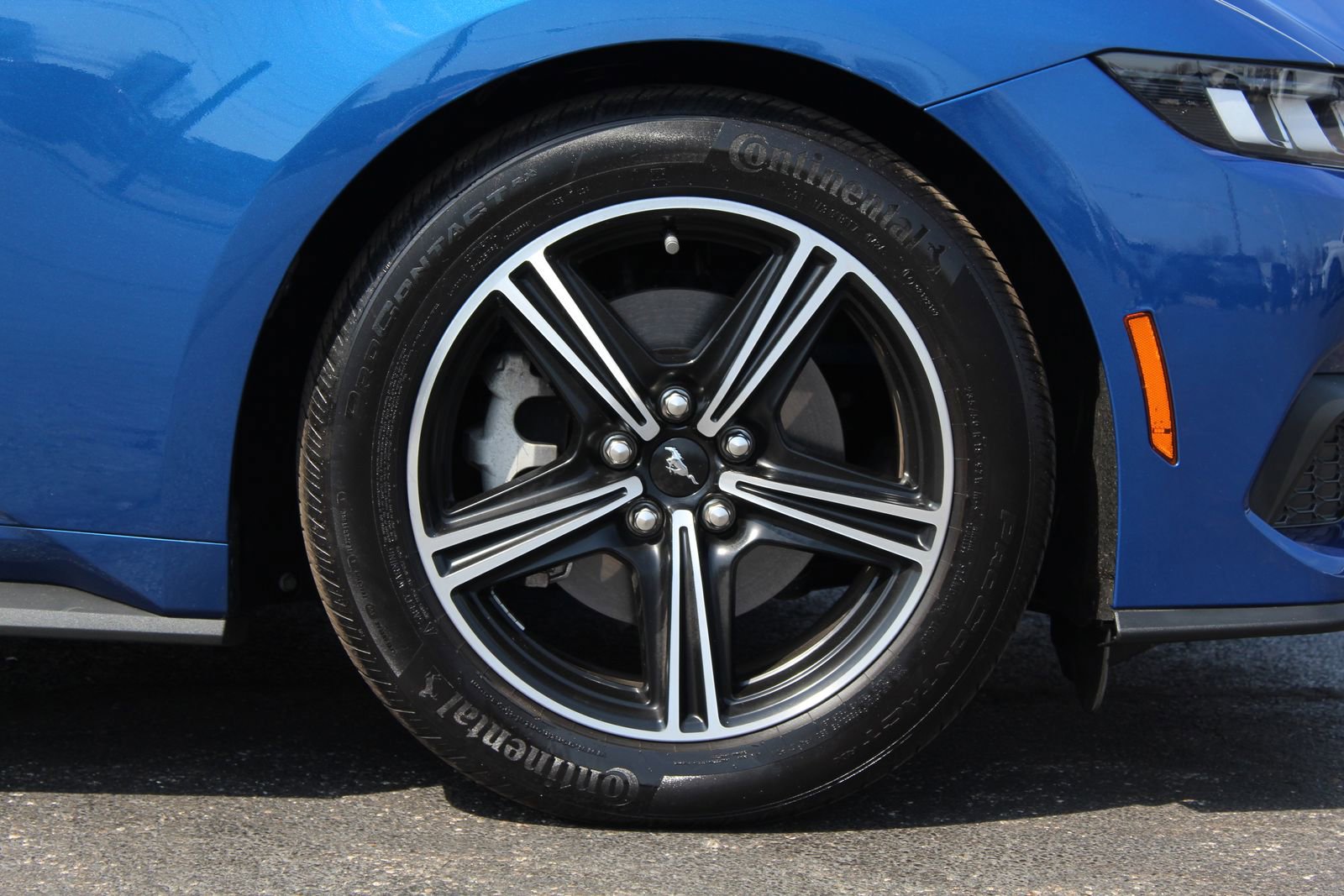 Used 2024 Ford Mustang Coupe image 25