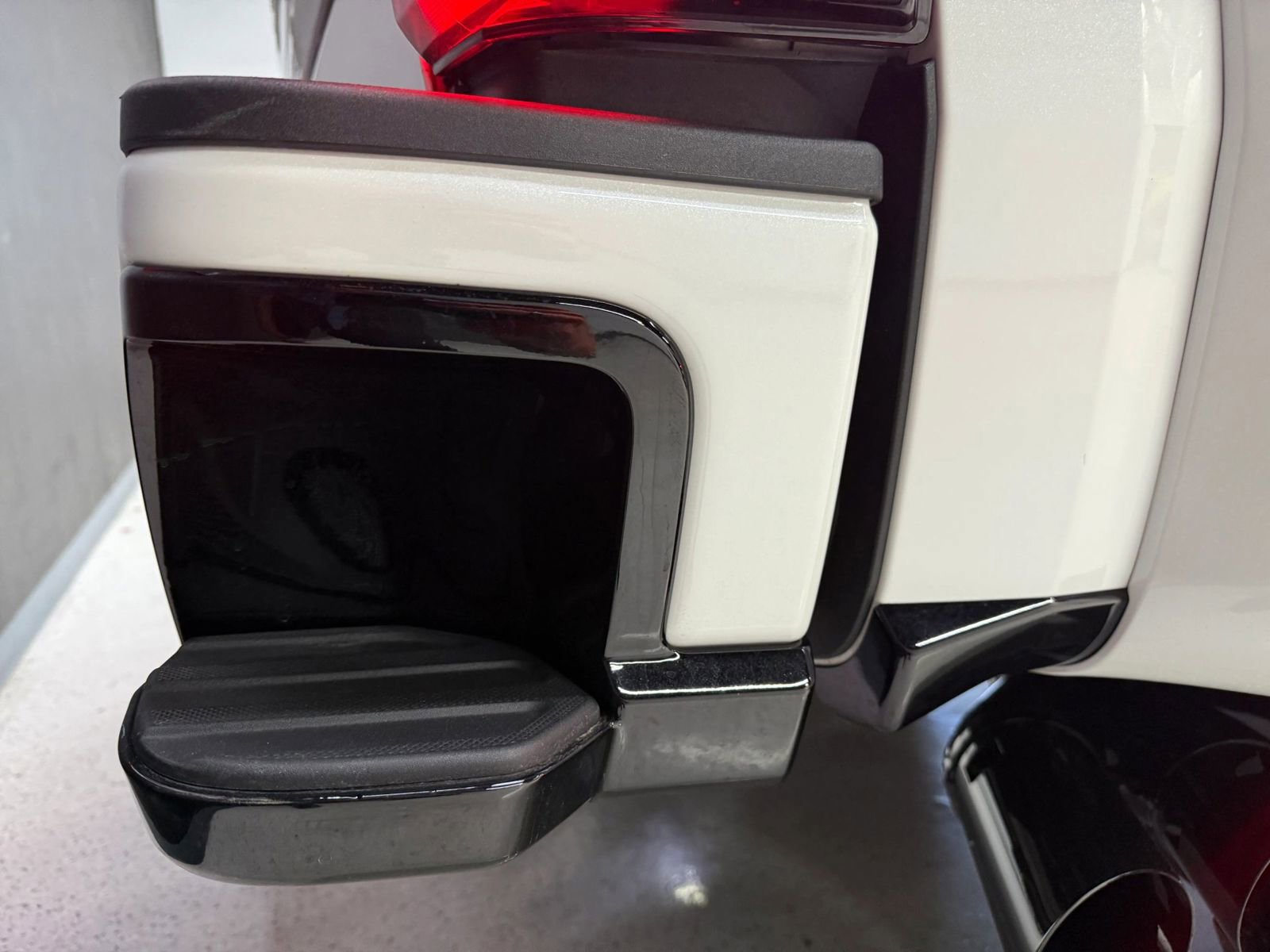 Used 2024 Ford F450 Limited w/ FX4 Off-Road Package image 22