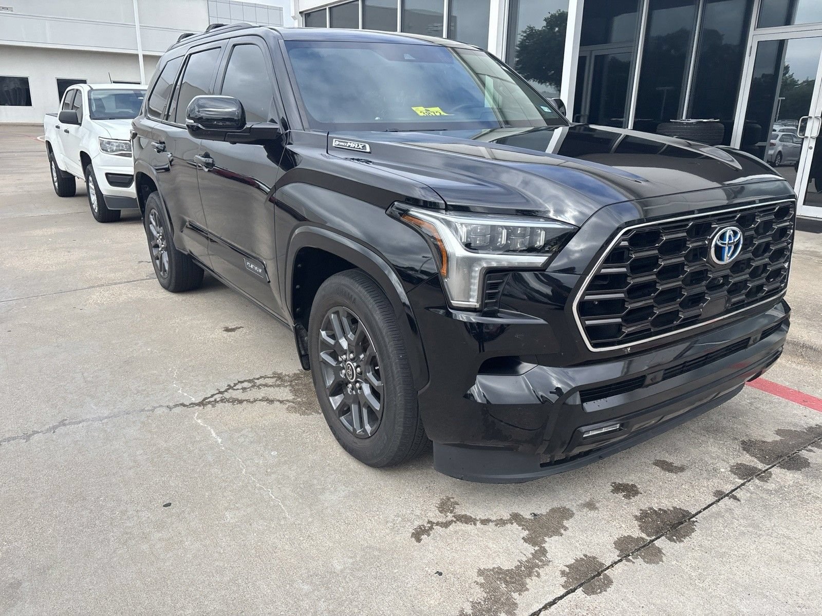 Used 2023 Toyota Sequoia Platinum RWD image 4