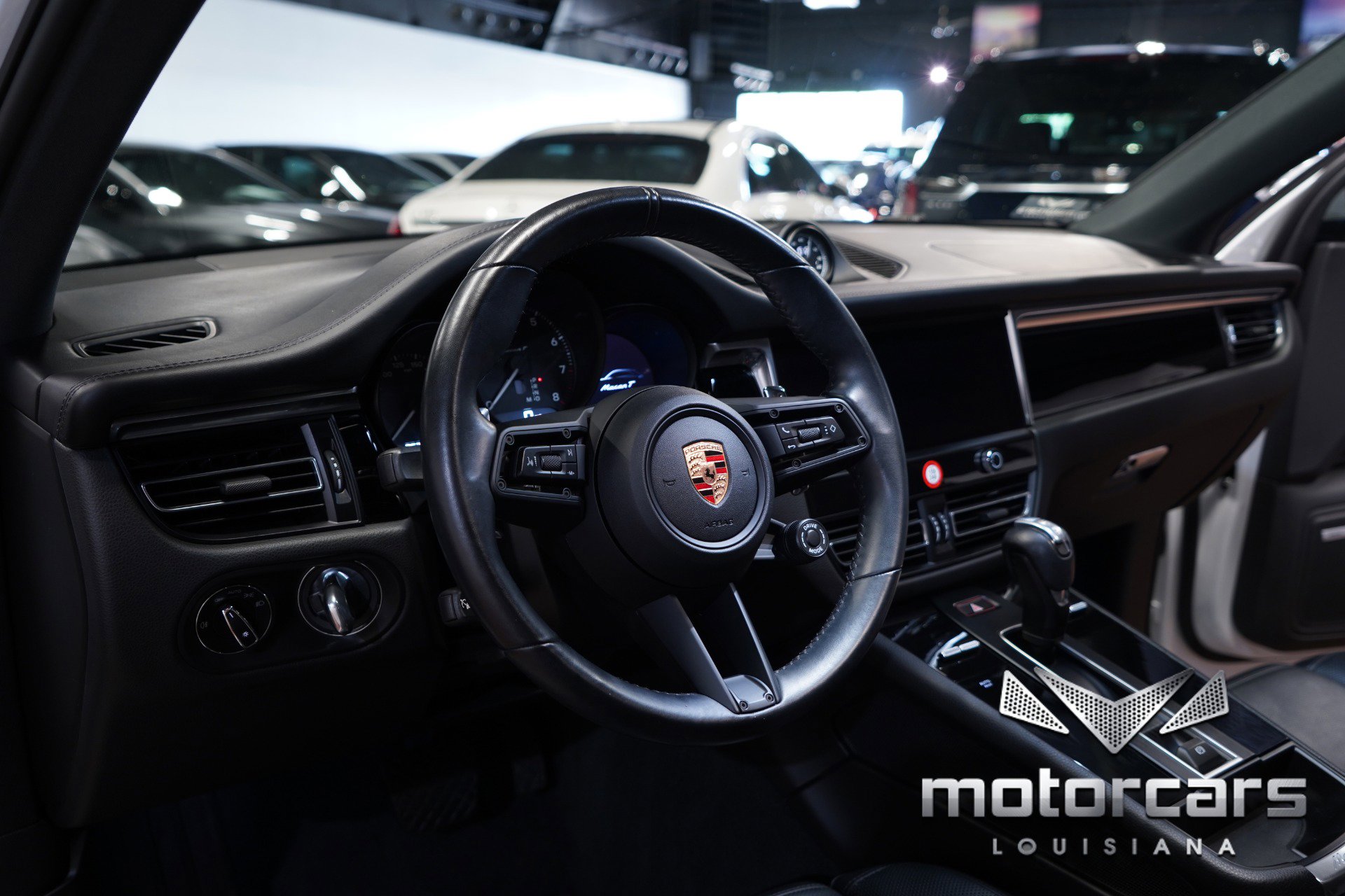 Used 2024 Porsche Macan Turbo w/ Premium Plus Package image 24