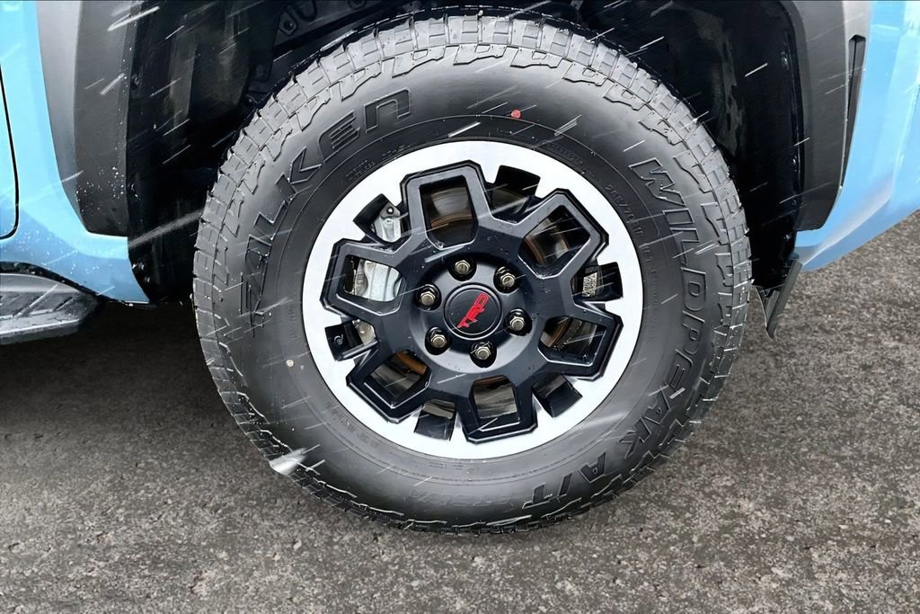 Used 2025 Toyota 4Runner TRD Off-Road AWD/4WD image 9