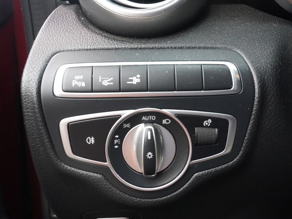 Used 2020 Mercedes-Benz C 63 AMG S w/ Multimedia Package image 39
