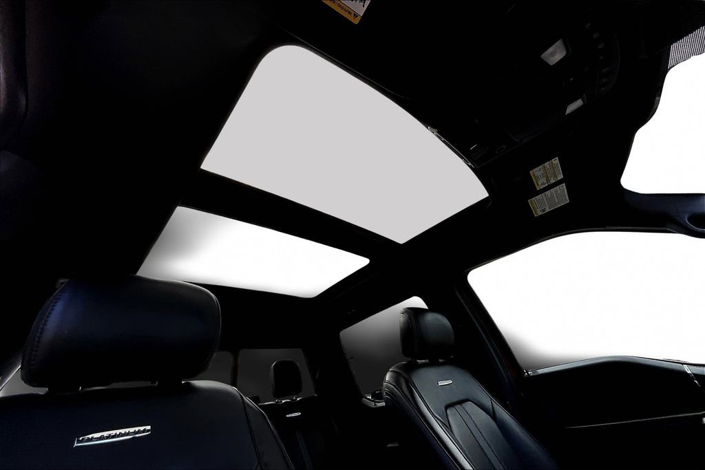 Used 2020 Ford F150 Platinum w/ Equipment Group 701A Luxury image 17