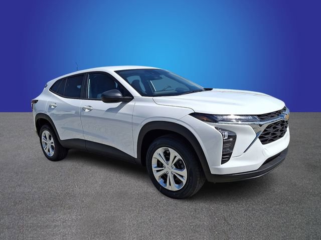 New 2026 Chevrolet Trax LS w/ Driver Confidence Package image 2