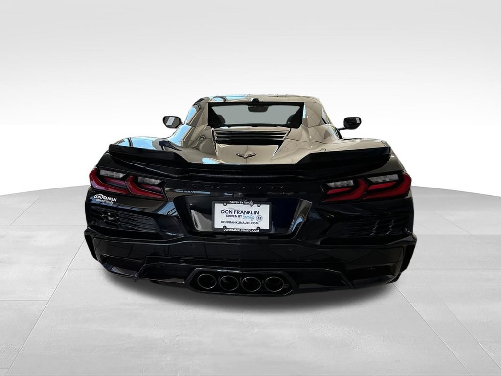 Used 2025 Chevrolet Corvette Z06 RWD image 7