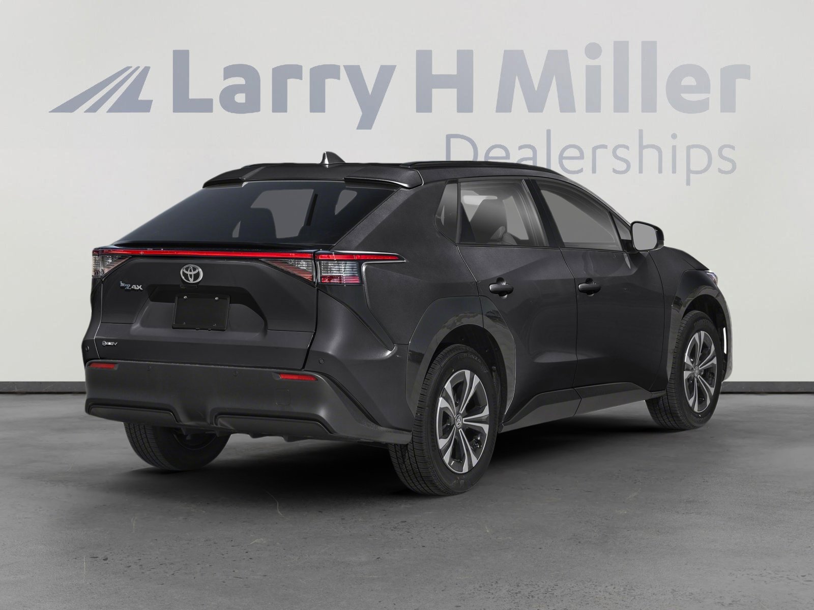 Used 2025 Toyota bZ4X AWD image 2