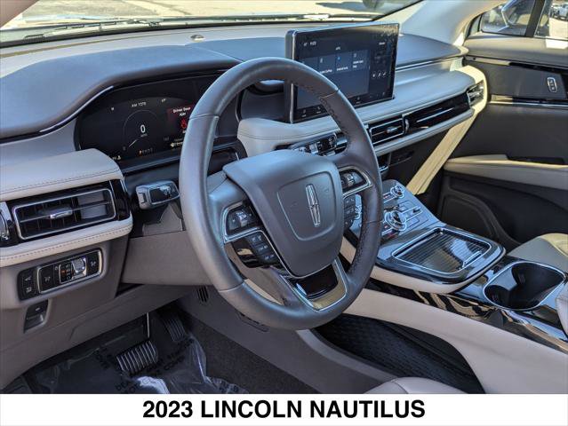 Certified 2023 Lincoln Nautilus AWD image 11