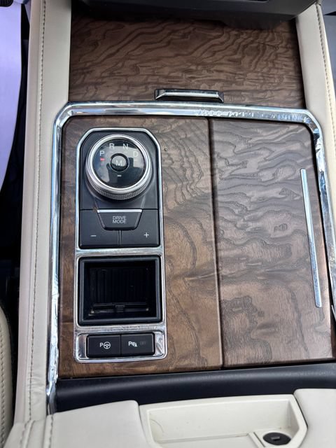 Used 2021 Ford Expedition Max Platinum RWD image 19