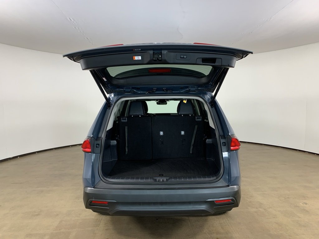 Used 2025 Toyota Grand Highlander AWD image 12