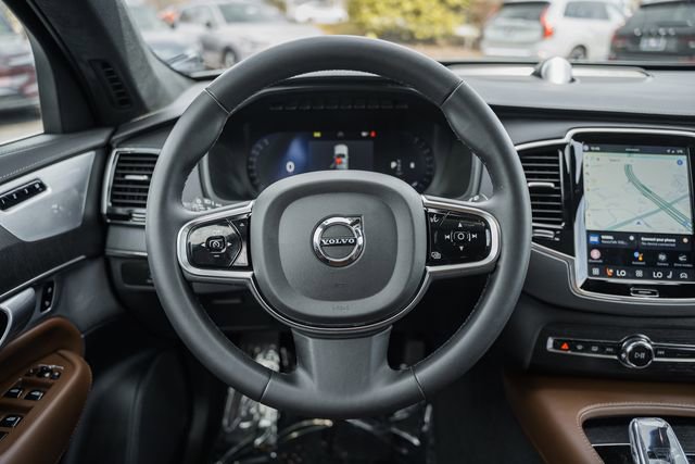 Used 2023 Volvo XC90 B6 Ultimate w/ Lounge Package image 30