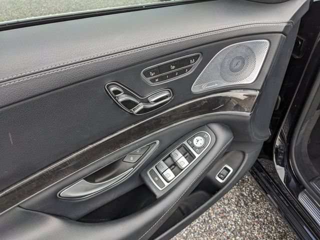 Used 2020 Mercedes-Benz S 450 Sedan image 19