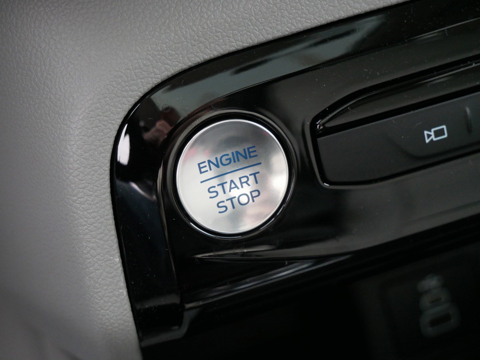 New 2024 Ford Escape Active w/ Tech Pack #2 image 30