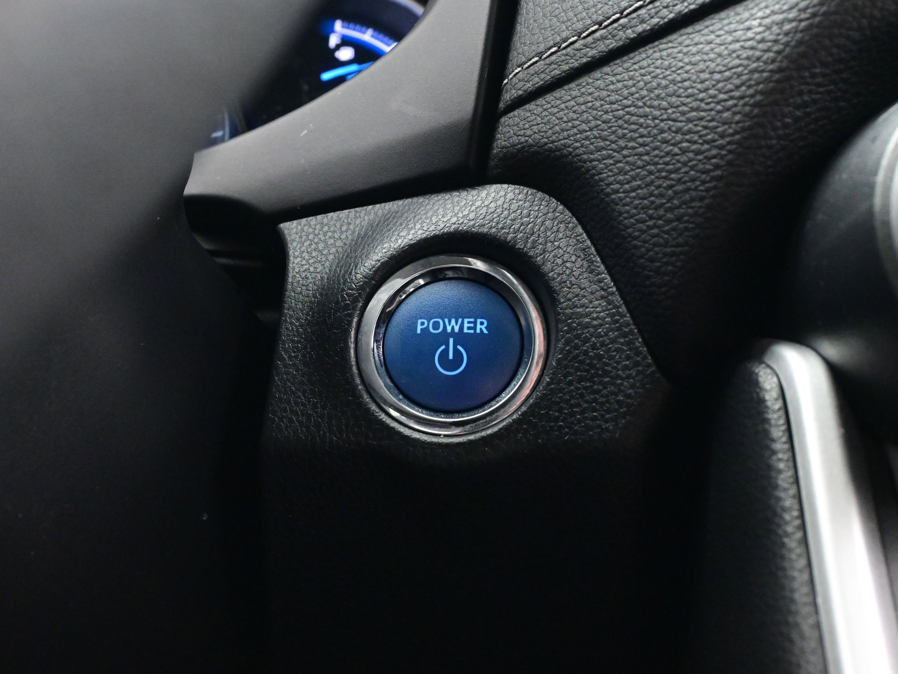 Used 2021 Toyota RAV4 Limited image 23