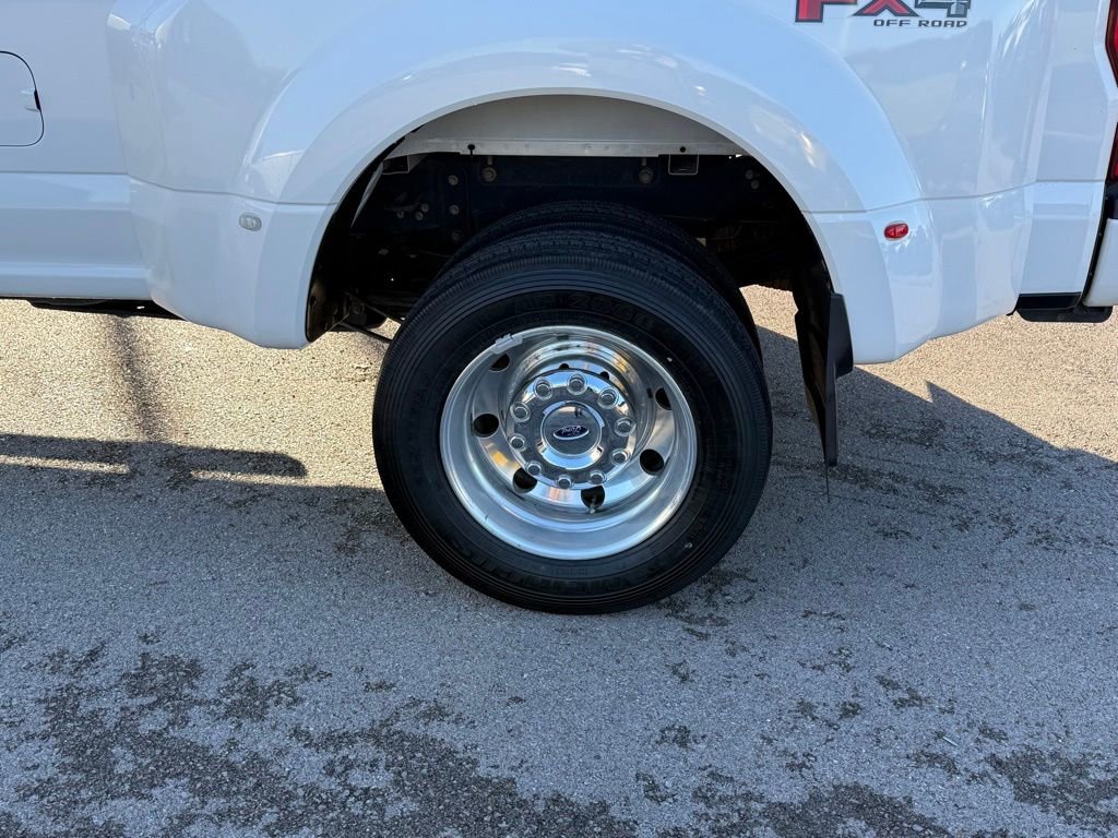 Used 2022 Ford F450 Platinum w/ FX4 Off-Road Package image 44