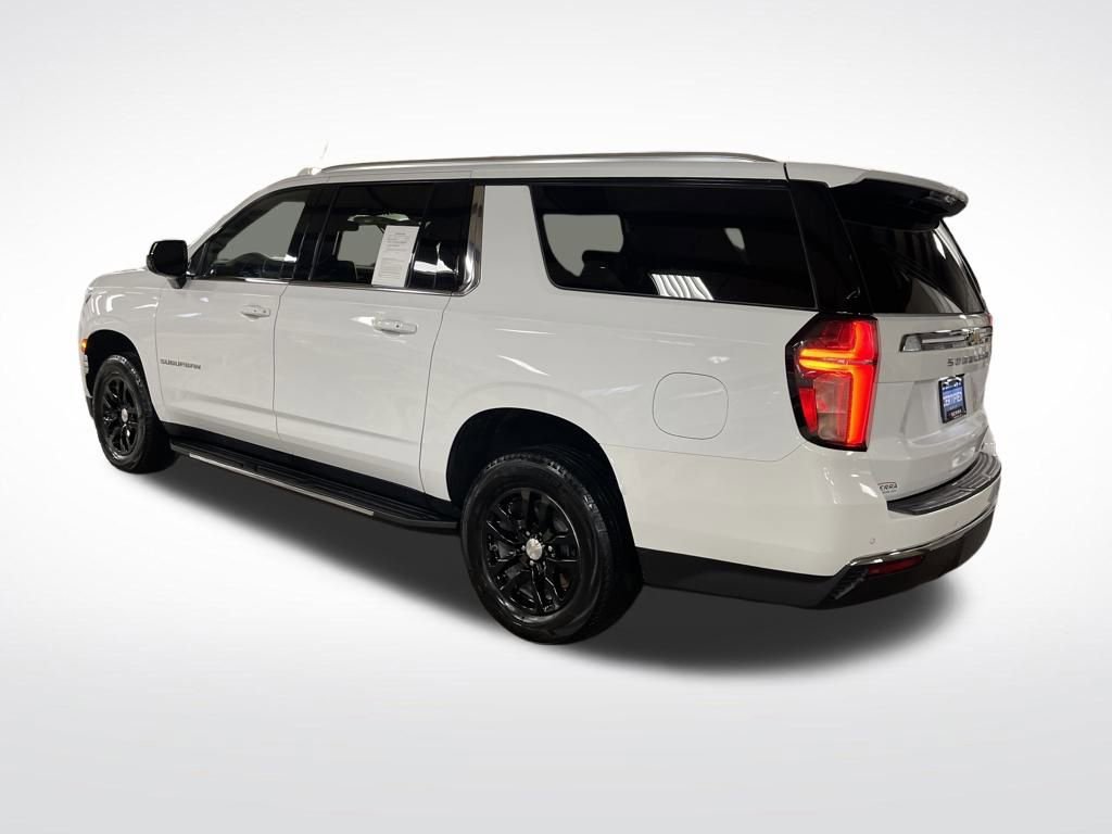 Certified 2024 Chevrolet Suburban LT image 3